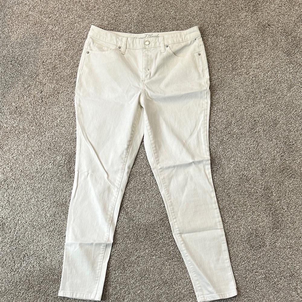Universal Thread Women's Light Cream Skinny Jeans
